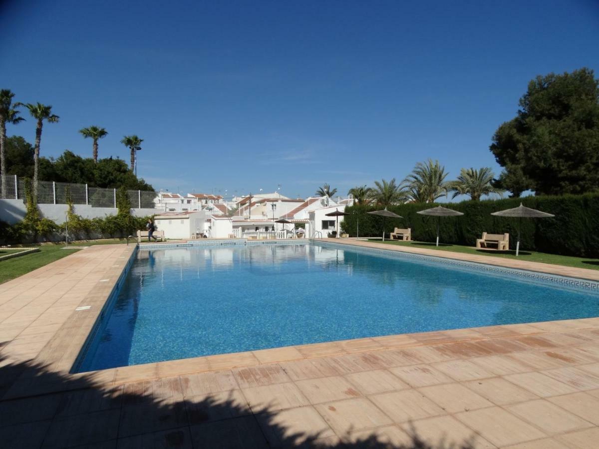 Apartamiento Inez Torrevieja Exterior foto