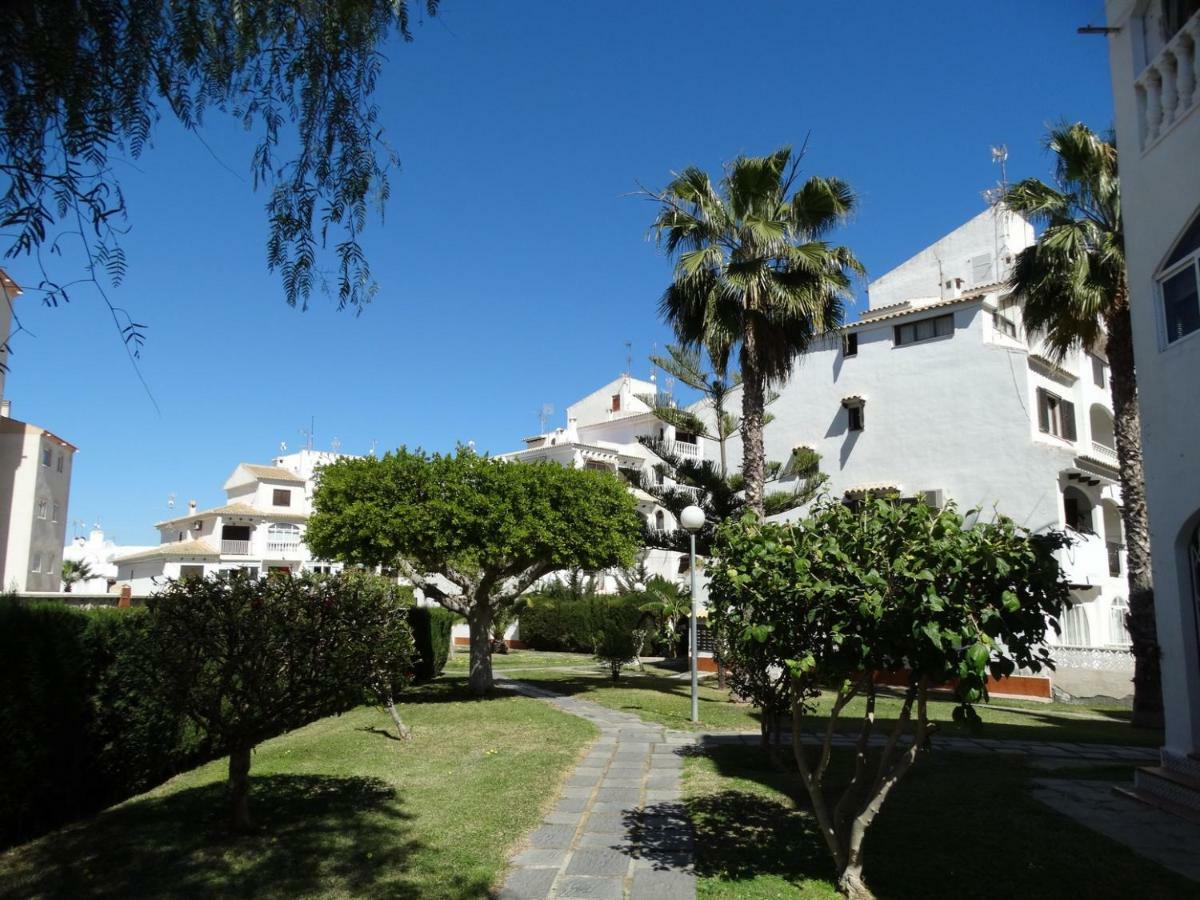 Apartamiento Inez Torrevieja Exterior foto